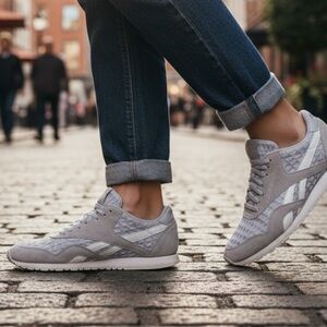 Reebok Classic Quilted Retro Sneakers Grey Blue Suede Women’s Size 8